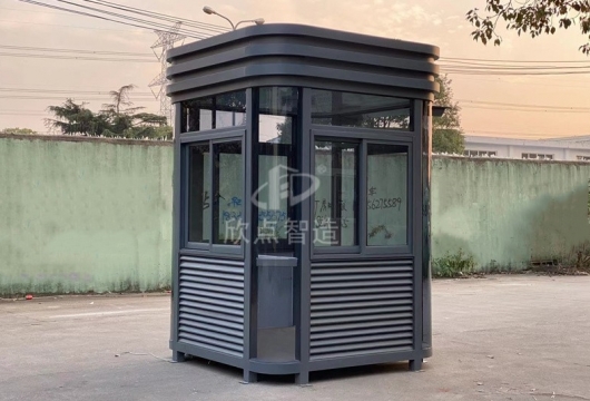 小區門口到底要不要保安崗亭？