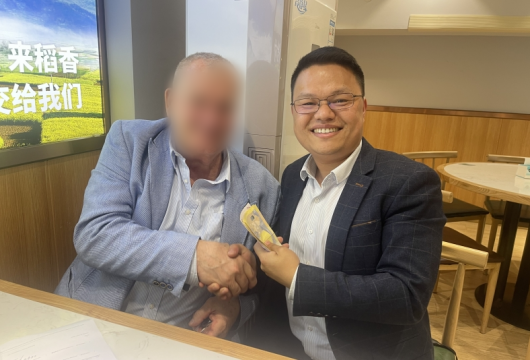 恭喜克羅地亞國家客戶現場成交十套雙翼折疊房